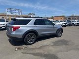 Certified 2022 Ford Explorer XLT w/ Equipment Group 202A image 3