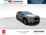 Used 2015 Toyota Highlander LE image 4