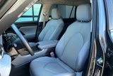 Used 2024 Toyota Highlander LE image 5