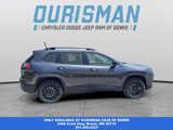 Used 2023 Jeep Cherokee Altitude Lux image 2