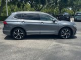 Used 2022 Volkswagen Tiguan SEL R-Line image 3