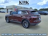 Used 2021 Lincoln Nautilus Reserve image 3