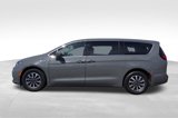 Used 2022 Chrysler Pacifica Touring-L w/ Uconnect Theater Family Group image 3