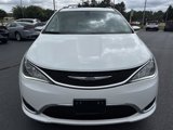 Used 2019 Chrysler Pacifica Limited image 2