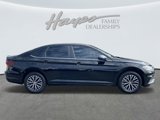 Used 2019 Volkswagen Jetta SE image 2