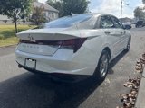 Certified 2022 Hyundai Elantra SE image 3