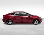 Used 2022 Toyota Corolla LE image 4