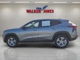 Used 2025 Chevrolet Trax LS w/ Driver Confidence Package image 5