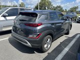 Used 2022 Hyundai Kona SE image 2