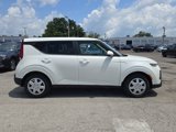 Used 2022 Kia Soul LX image 4