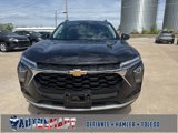 Used 2025 Chevrolet Trax LT image 2