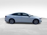 Used 2024 Chevrolet Malibu LT image 3
