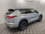 Used 2022 Mitsubishi Outlander ES image 3