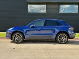 Certified 2022 Porsche Macan image 2