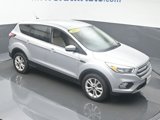 Used 2017 Ford Escape SE image 2