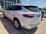 Used 2020 Buick Enclave Essence image 2