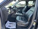 Used 2022 Ford Explorer Limited w/ Equipment Group 301A image 2