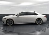 Used 2018 Lincoln Continental Select image 5