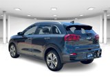 Used 2022 Kia Niro EX image 3