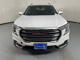 Used 2023 GMC Terrain SLT image 3