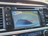 Used 2018 Toyota Highlander SE image 4