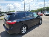 Used 2017 Toyota Sienna LE image 4