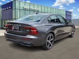 Used 2025 Volvo S60 B5 Core image 3