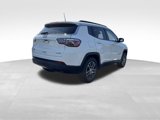 Used 2018 Jeep Compass Latitude w/ Popular Equipment Group image 5