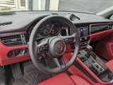 Certified 2025 Porsche Macan image 4