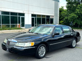 Used 2001 Lincoln Town Car Signature image 4