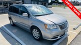 Used 2016 Chrysler Town & Country Touring image 2