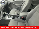 Used 2015 Volkswagen Tiguan S image 2