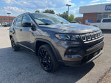 Used 2022 Jeep Compass Latitude image 3