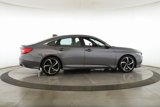 Used 2018 Honda Accord Sport image 6