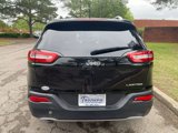 Used 2017 Jeep Cherokee Limited image 4