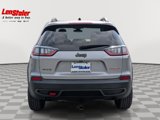 Used 2020 Jeep Cherokee Trailhawk image 4