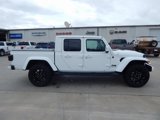 Used 2023 Jeep Gladiator Overland image 2