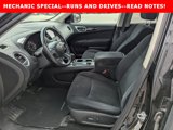Used 2016 Nissan Pathfinder SV image 2