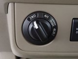 Used 2011 Nissan Frontier SV image 2