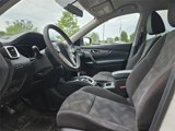 Used 2016 Nissan Rogue SV image 5