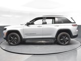 Used 2022 Jeep Grand Cherokee Altitude image 3