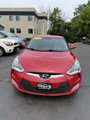 Used 2017 Hyundai Veloster image 3
