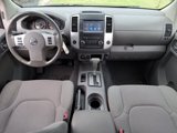 Used 2019 Nissan Frontier SV image 2