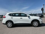 Used 2017 Nissan Rogue S image 2