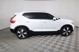 Used 2019 Volvo XC40 T5 Momentum image 4