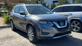 Used 2017 Nissan Rogue SV image 3