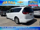 Used 2020 Chrysler Pacifica Touring-L image 6