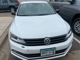 Used 2016 Volkswagen Jetta Sport image 2