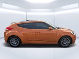 Used 2013 Hyundai Veloster w/ Tech Pkg image 2