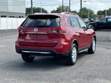 Used 2017 Nissan Rogue SV image 4